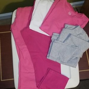 2 pair of leggings and 3 shirts